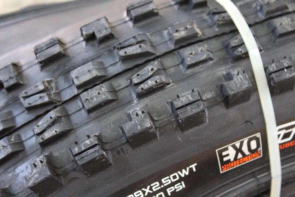 Maxxis Minion DHF 29x2.50" WT EXO TR Dual 60 anvelopa pliabila - fata