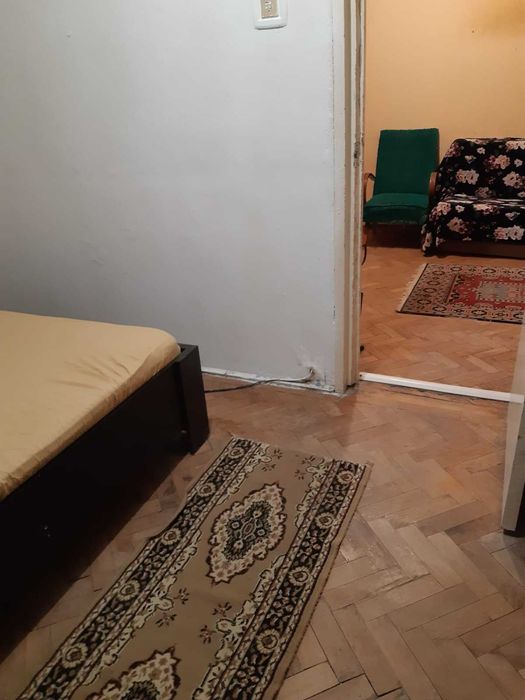 Vand apartament 2 camere Pta Dacia Et 2/4