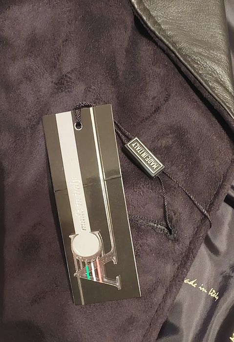 Итальянский Замшевый  пиджак -куртка  женская