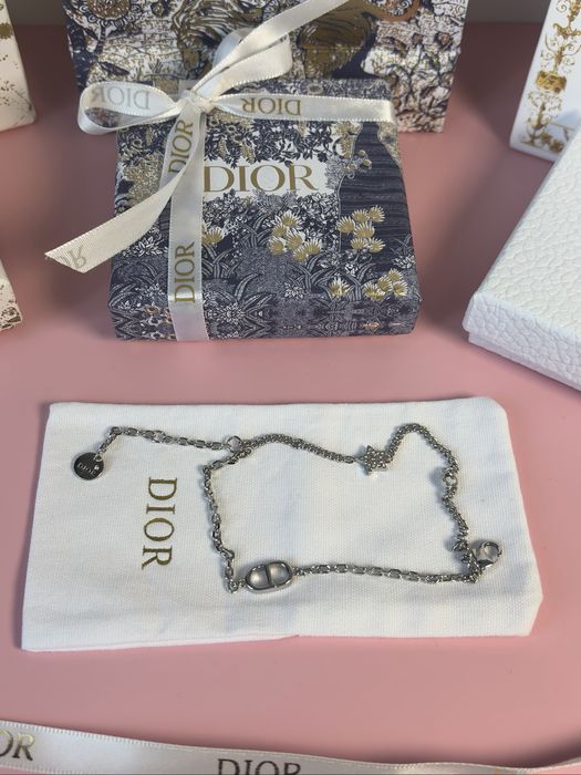 Дамска Сребърна Гривна Dior