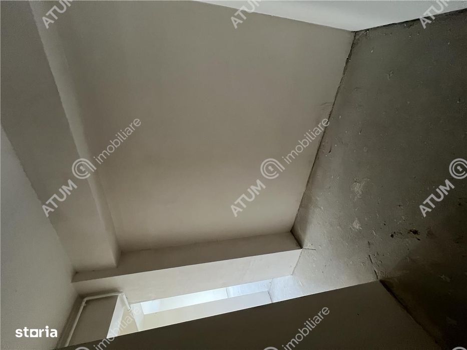 Apartament de 3 camere cu 2 bai si terasa etaj 2 zona Pictor Brana