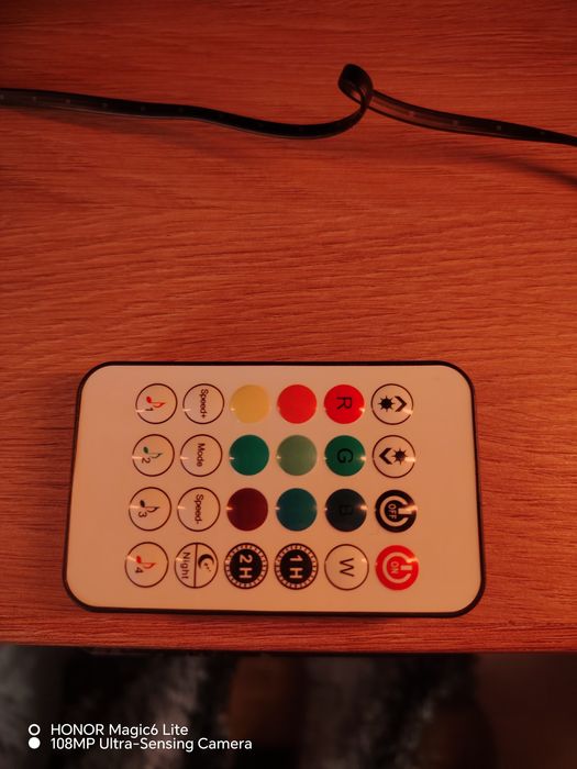 Амбиентни лед лампи