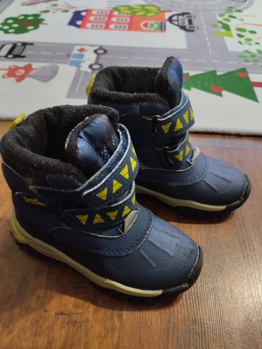 Боти и ботуши за момче