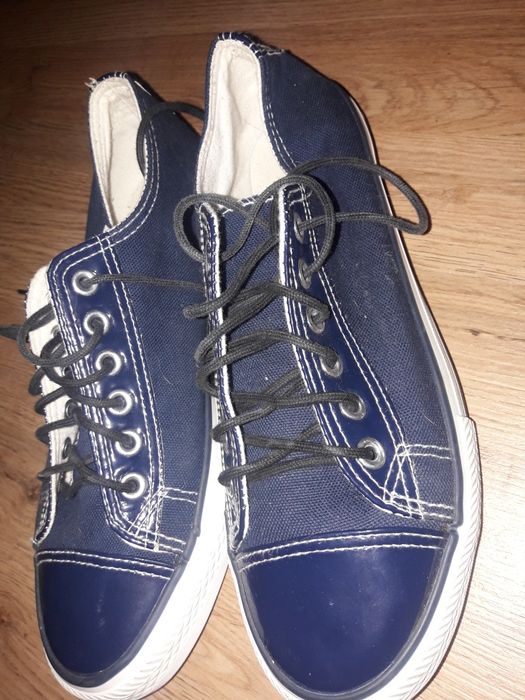 Vand pantofi ,cizme copii