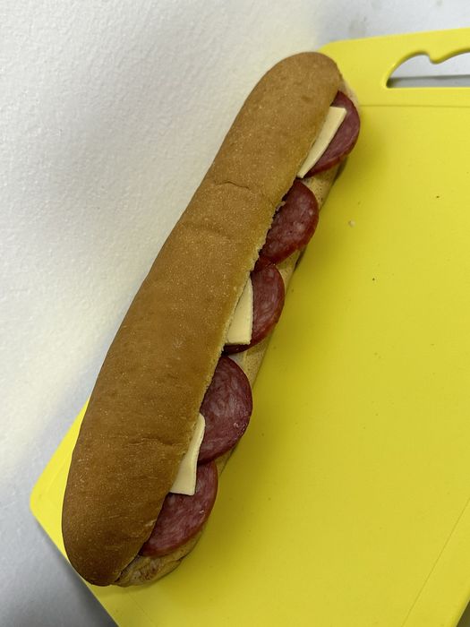 Сэндвичи, крылышки, бургеры, клаб сэндвичи, лаваши