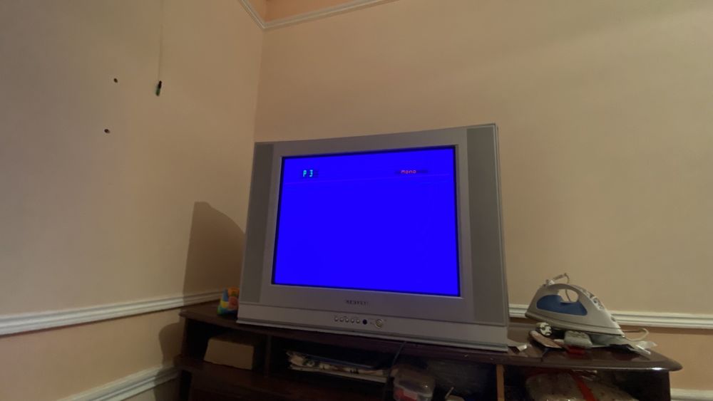 Ескі  телевизор жасайды