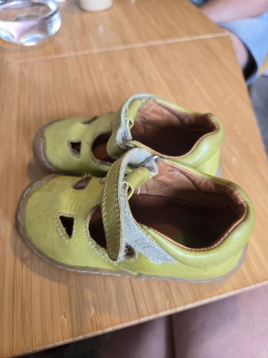 Sandale piele Froddo marimea 21