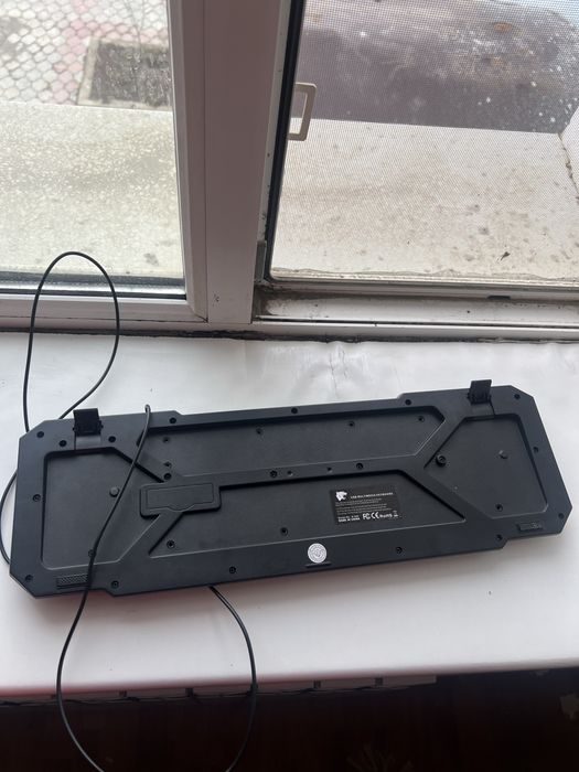 Клавиатура         .