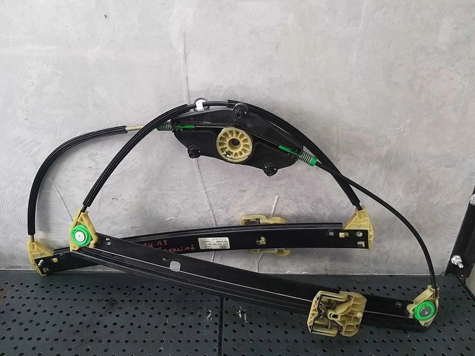 Macara geam electric stanga fata audi a4 b8 8k 8k0837461a