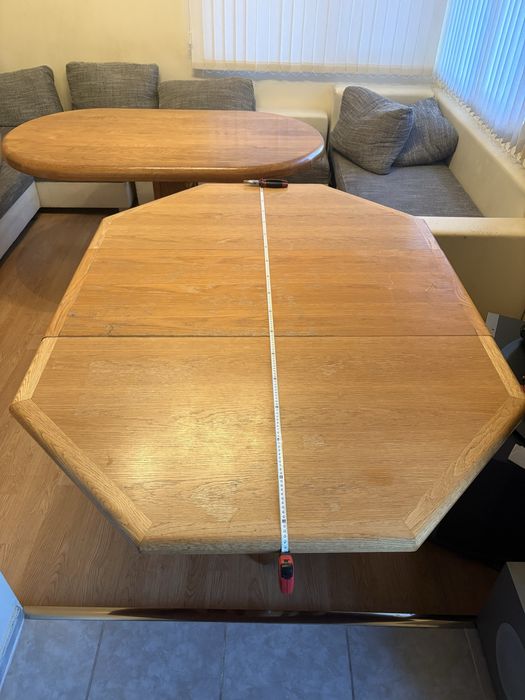 Масивни маси и столове