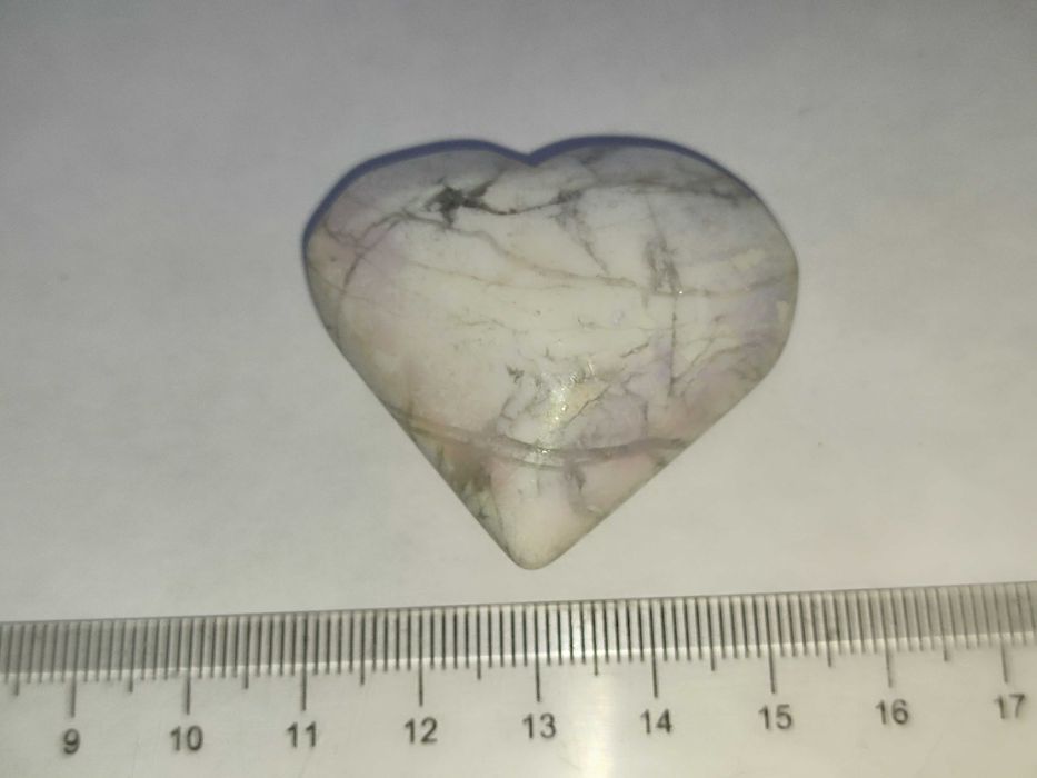 Сердечко из натурального камня белый ГОВЛИТ