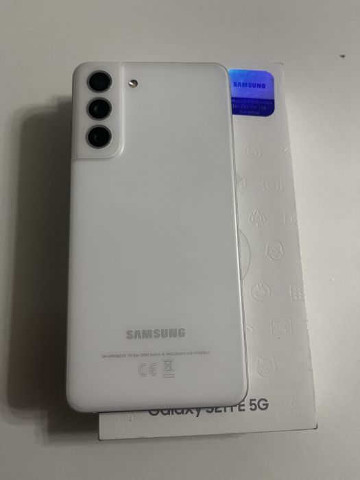Samsung s 21 fe 8/128 отлично