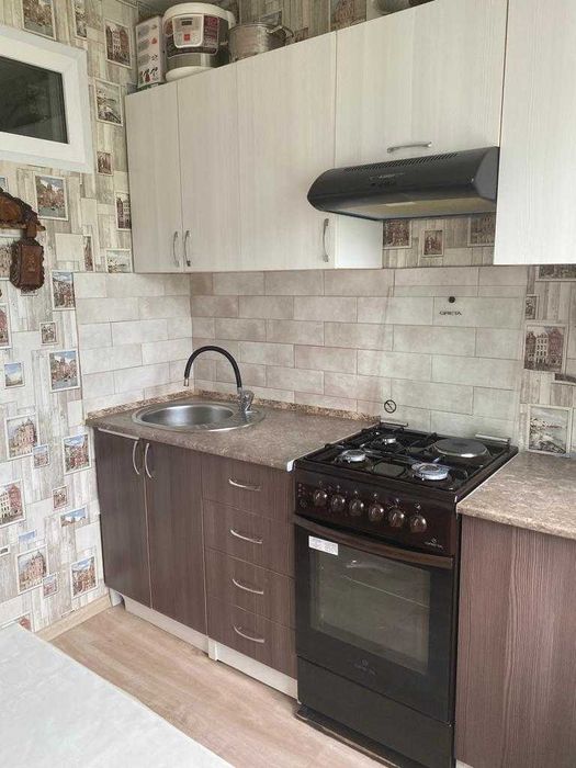 продам 2-х ком. квартиру в центре города