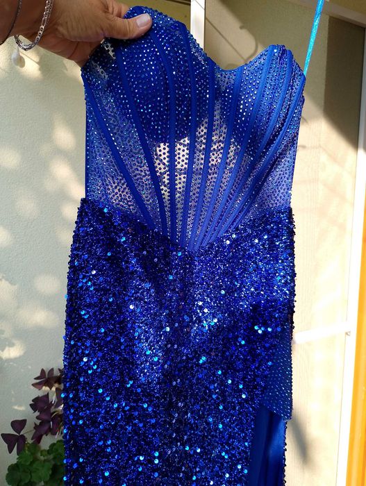 Прекрасна нова рокля - кралско синьо, S номер, 60 лв.