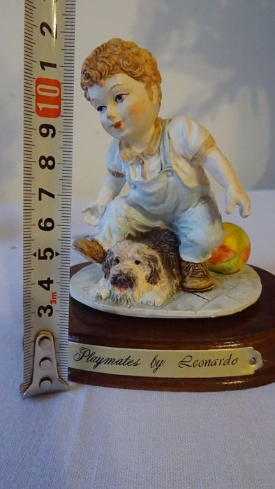 Красиви статуетки на Леонардо вентидж