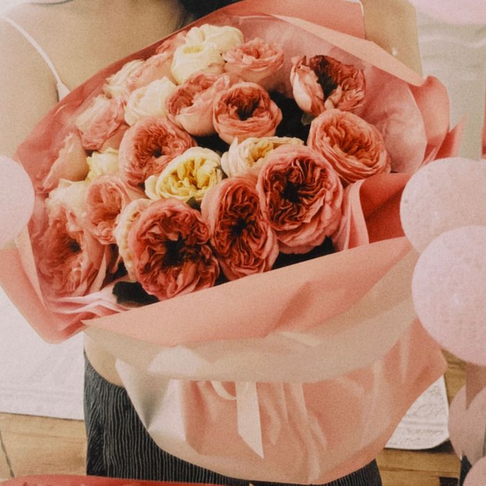 Букет пионовидных роз