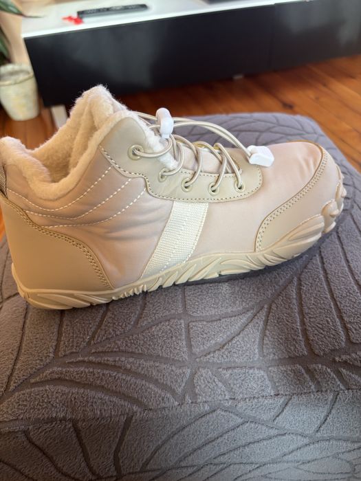 Боси дамски обувки,много топли!С пухче