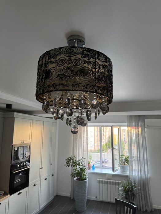 Продам люстру Гусь Хрустальный