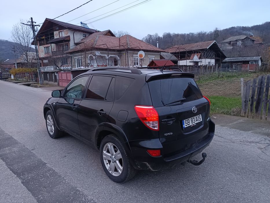 Toyota RAV4 din 2008 Motor 2.0 dieles 6+1 , Piele neagra ,Cheless Goo