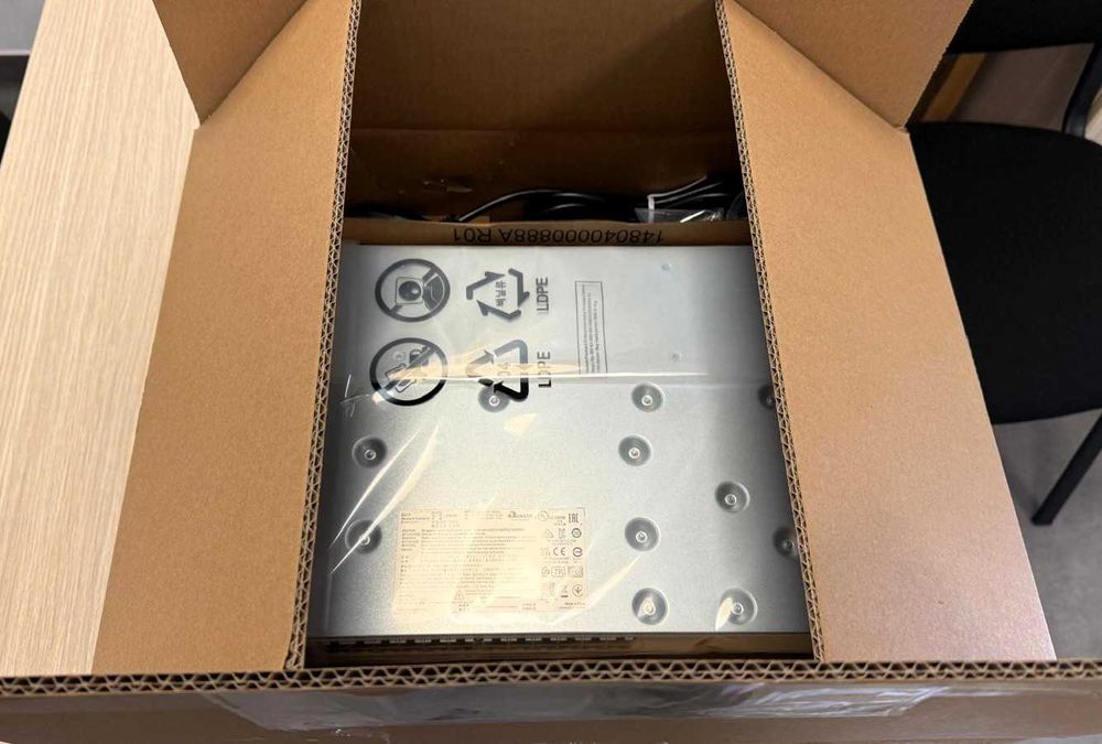 Switch HP Aruba Instant On 1930, 24 Porturi PoE 195W - SIGILAT