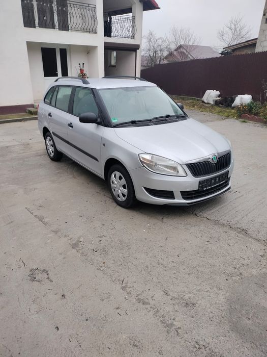 Vând Skoda Fabia euro 5
