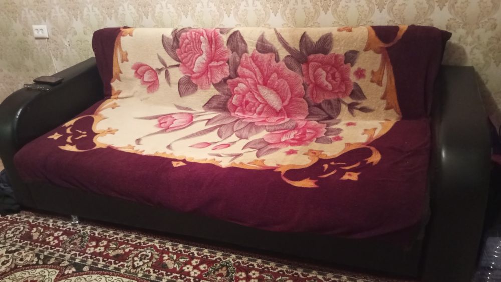 Отдам 2 дивана бесплатно