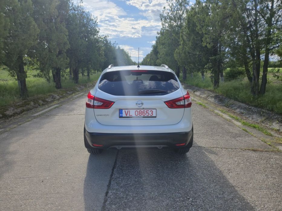 Nissan Qashqai 5.700 km Tekna Plus Automat 2015 Automat 1.2TCE