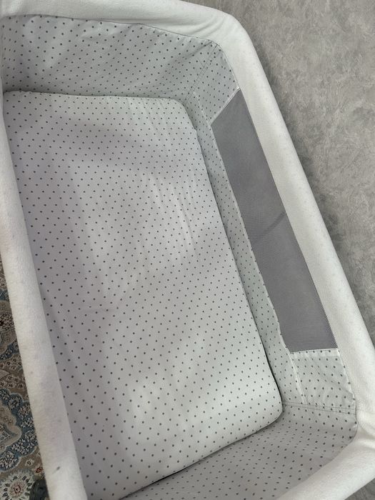 Детский манеж на колесиках