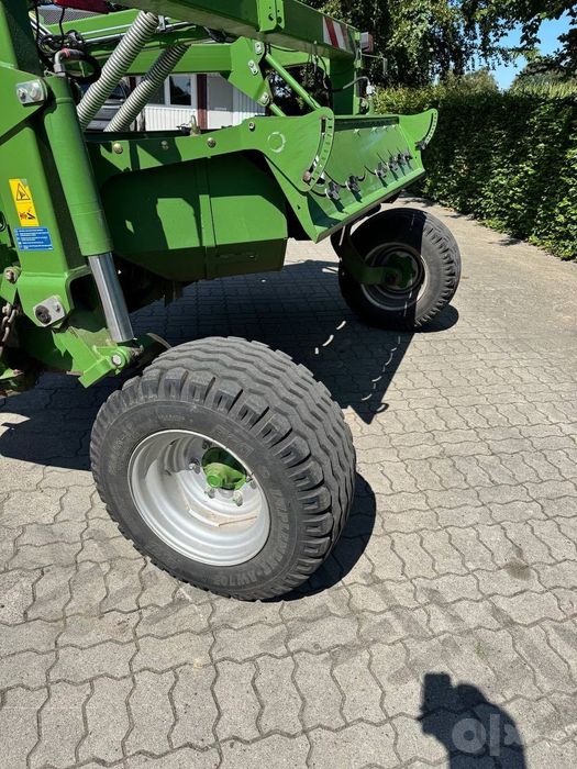 Krone Mährwerk, Kasilka John Deere, Arion, Case Puma