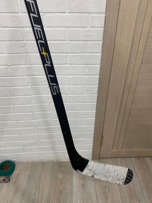 Хоккей с шайбой , клюшка