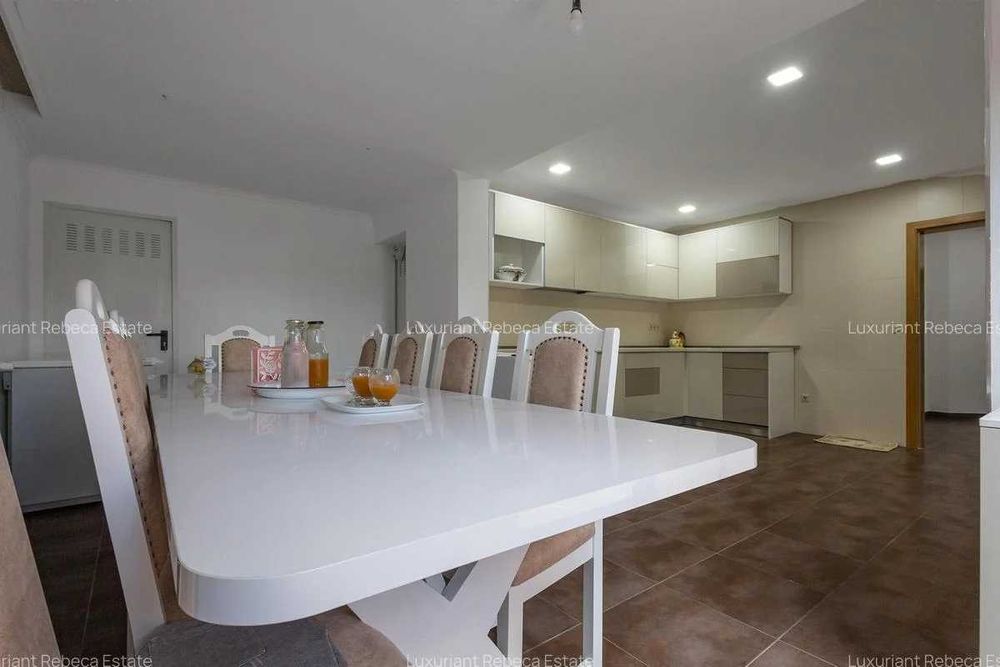 Casa cu 5 camere de vanzare in Ortisoara, Timis