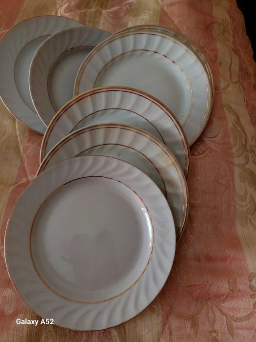 Продавам нови фруктиери, съд за ядки,захарница,чиний  по 0.50лв бройка