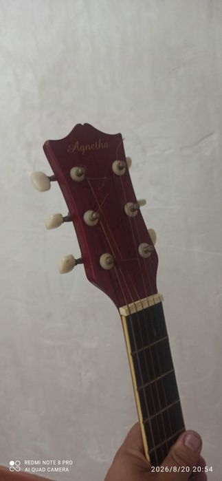 Продам гитару акустическую