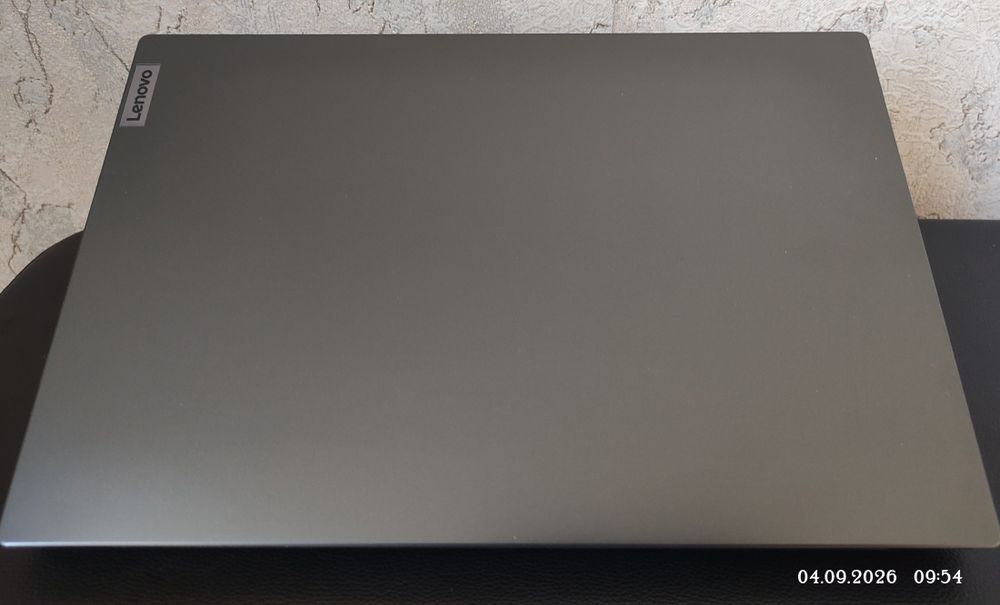 Ноутбук Lenovo V15 G4 IRU