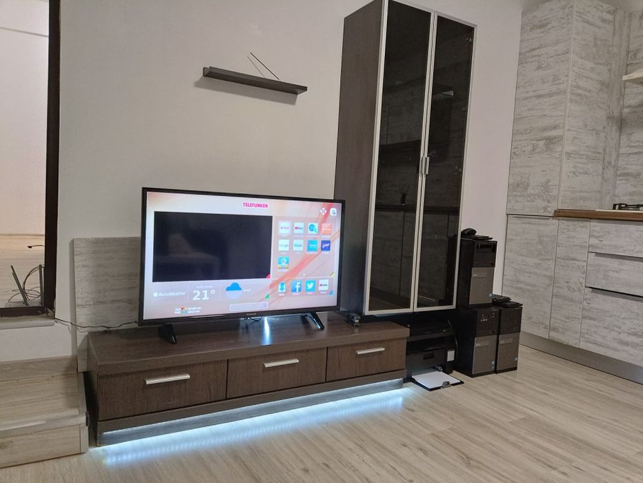 Apartament de închiriat 60 mp 2 dormitoare + curte / gradina proprie 50mp + loc parcare, pe str Safirului