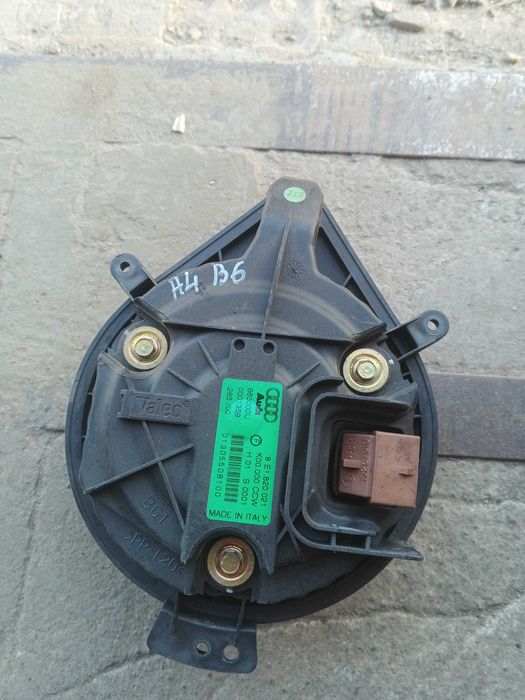 Ауди А4 В6 разбор, запчасти