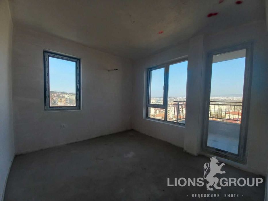 Продава се Тристаен апартамент в Варна, Аспарухово - 93 кв.м за 765 €/кв.м - Снимка #2