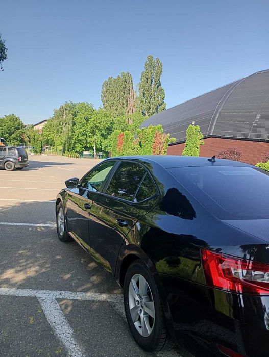 SKODA Superb 2018 — imagine 4
