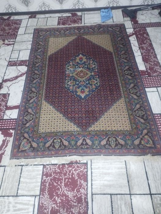 Ковер туркменский
Размер: 1,30×2,07
Цена: 650$
Торг уместен
Доставка б