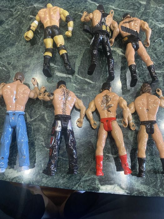 Фигурки на кечисти