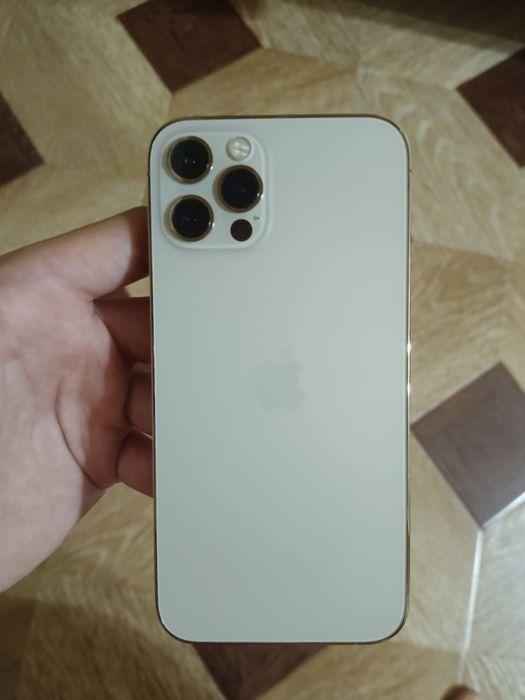 Iphone 12 pro gold ideal sotiladi