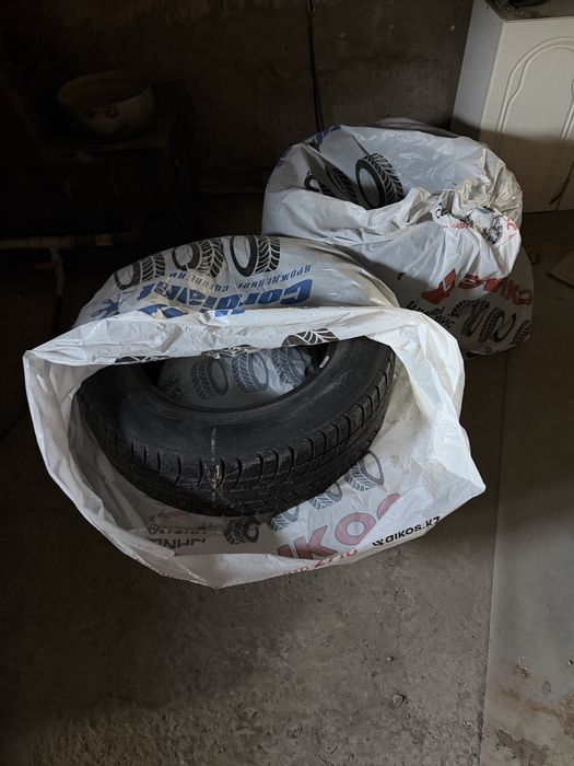 Зимняя резина 235/65/17