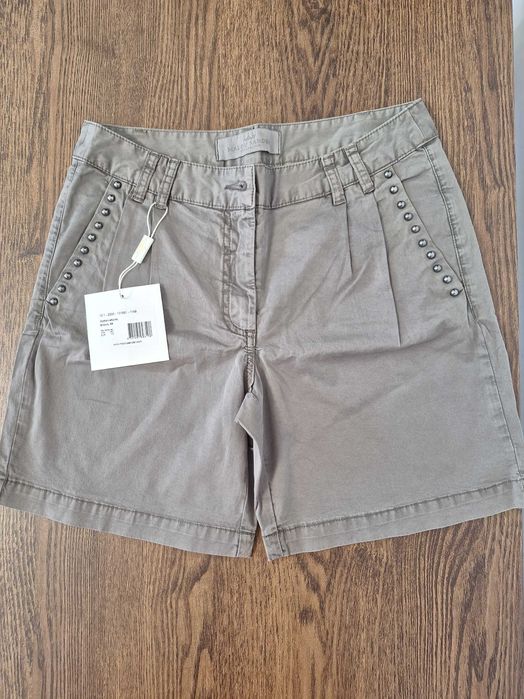 Pantaloni scurti firma daneza.