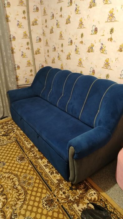 Продам диван нефтебаза