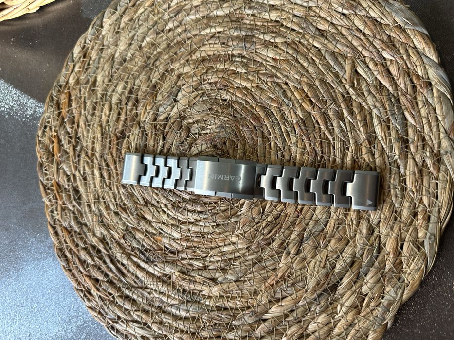 Garmin Quickfit 22 titanium strap