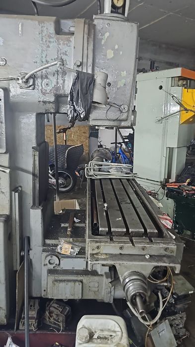 продам фрезерный станок и расточной