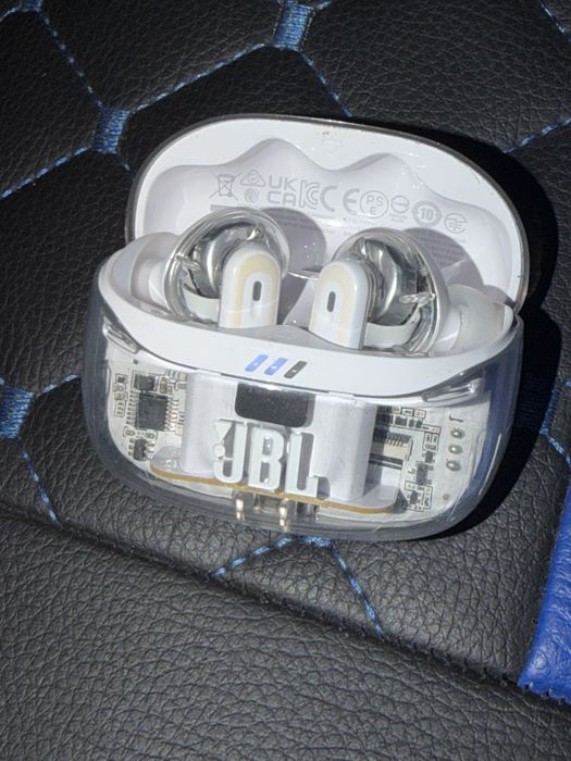 Casti JBL SPECIALE Pentru GAMING 300 lei