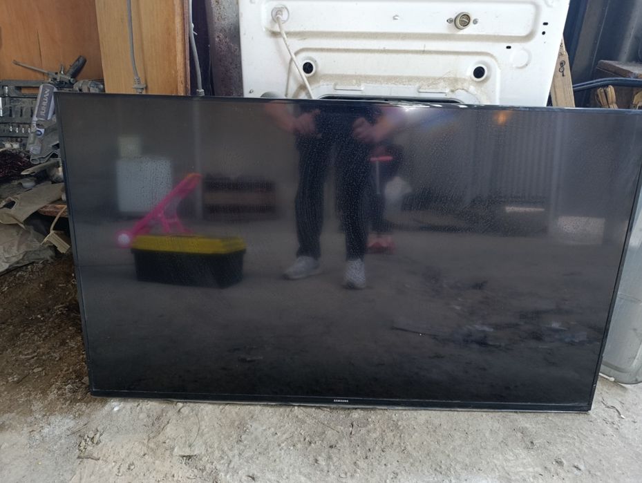 Продам телевизор Самсунг