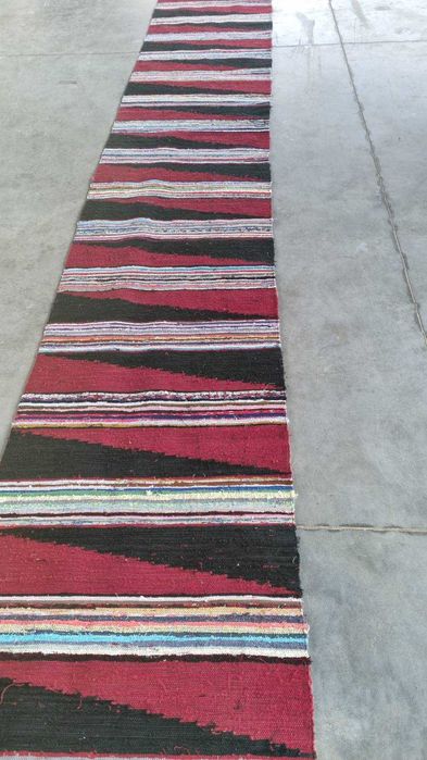 Тъкани битови черги