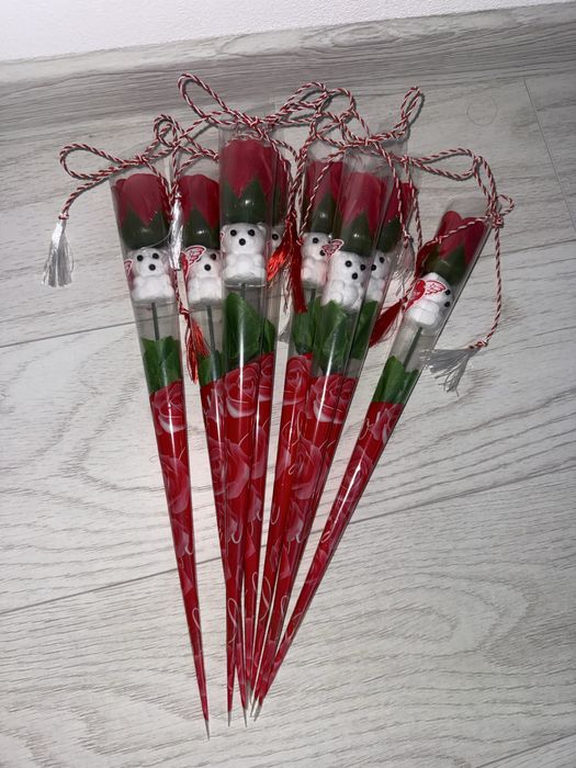 Trandafiri pentru 1 martie